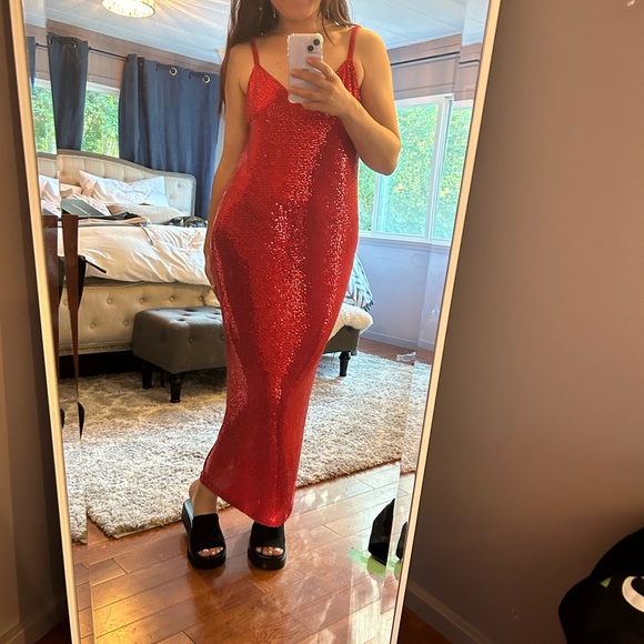 Dodo Bar Or Lita Red Sequinned Jersey Dress - Picture 5 of 5